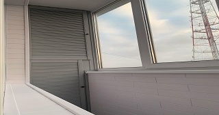 Холодное остекление балкона Новоалтайск цена от 8267 руб. м/п. за 50 часов